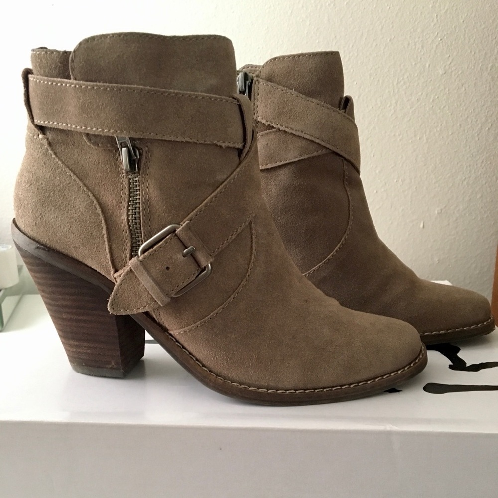 Dolce Vita Conary Taupe Suede Heeled Bootie